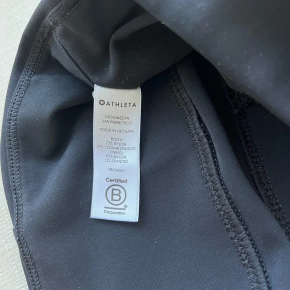 Athleta Stellar Black Cropped Leggings/Pants - Picture 7 of 10